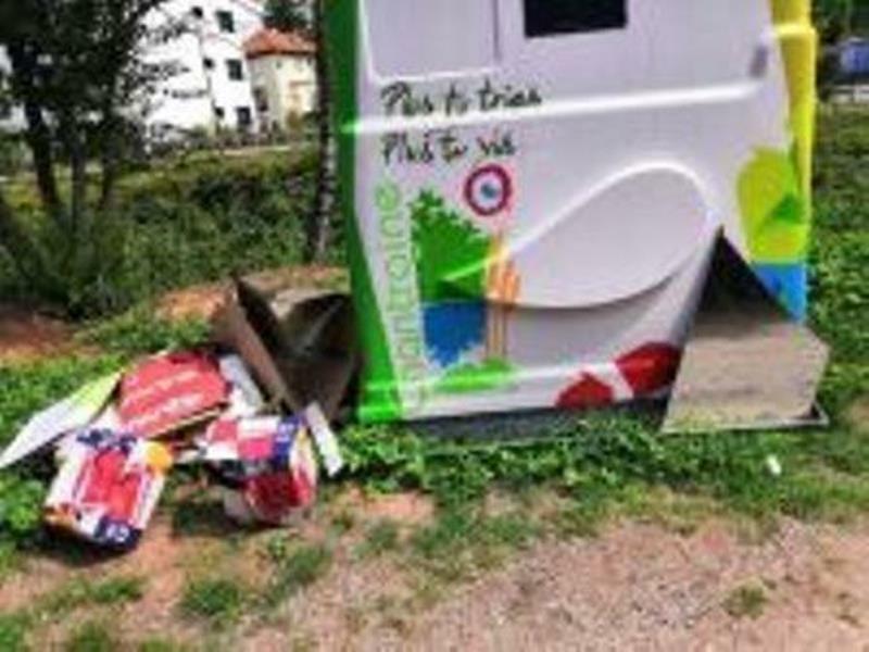 UN PEU DE CIVISME
