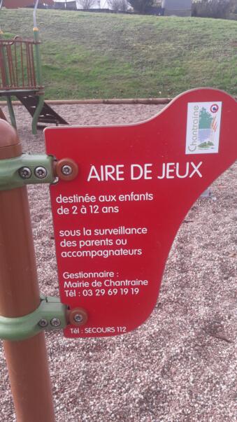 LA NOUVELLE AIRE DE JEUX AU SQUARE DES TÊTARDS
