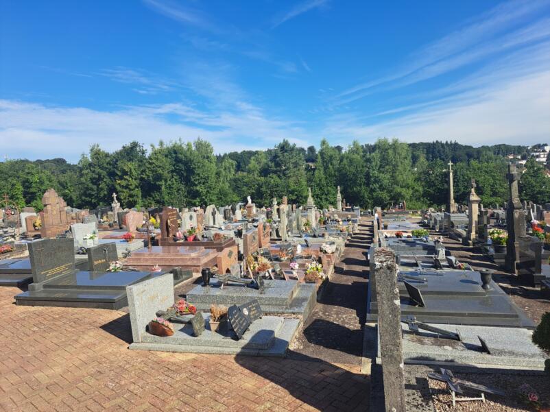 ENTRETIEN DU CIMETIÈRE