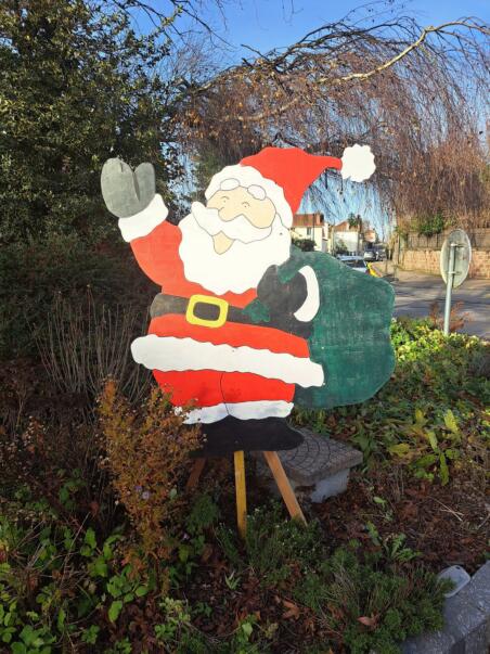 TRISTE NOUVELLE enlèvement du Père Noël au giratoire de CHANTRAINE ?